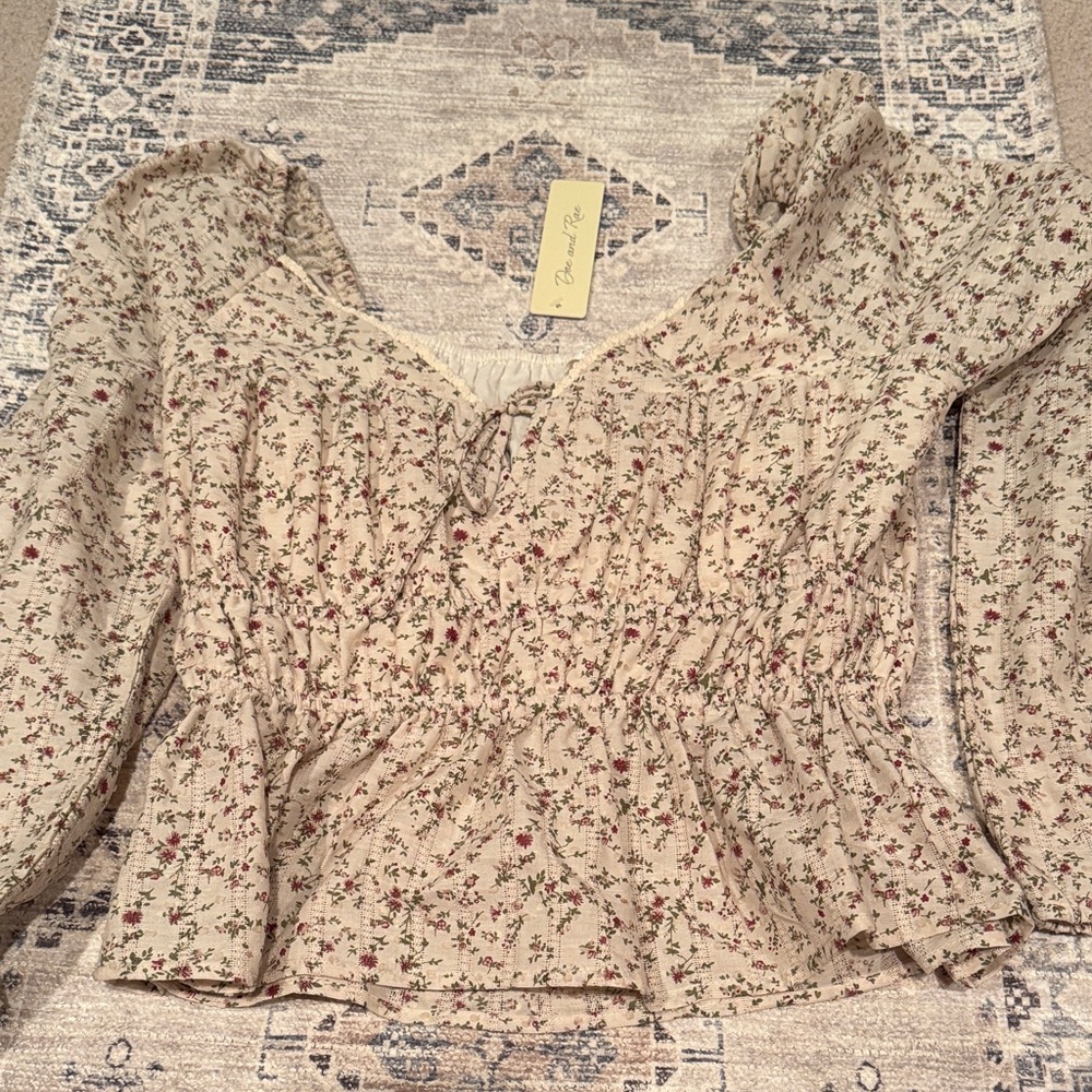 Doe & Rae Cream Floral Blouse